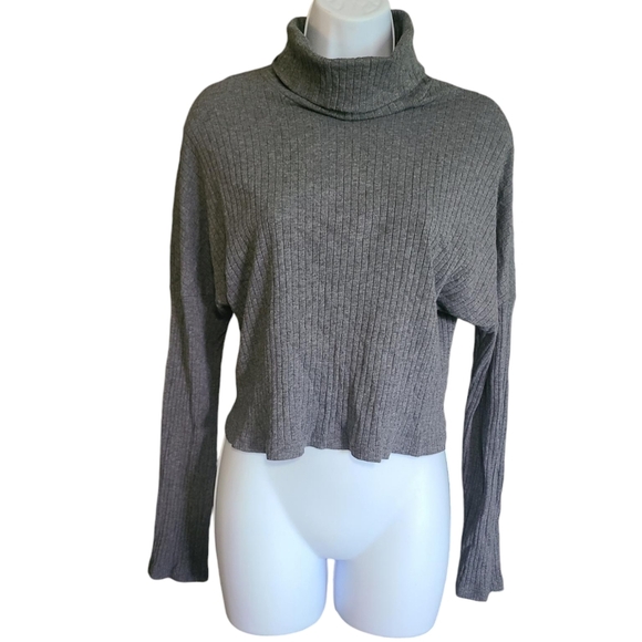 SHEIN Sweaters - SHEIN gray knit turtleneck sweater M
